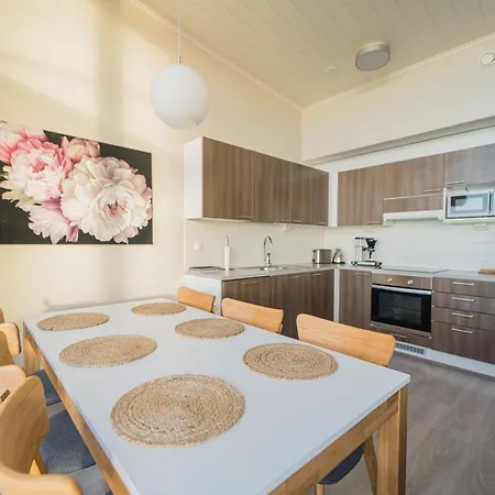 アパート Timantti By Hiekka カラヨキ